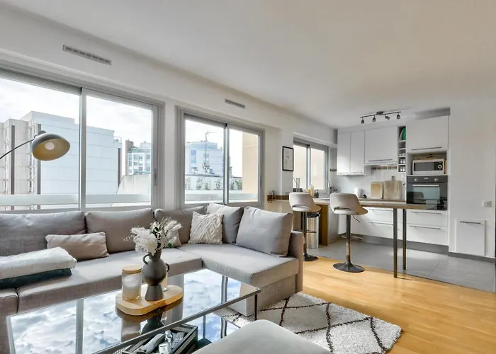 Bright Apartment For 4 - Paris 20E Nation